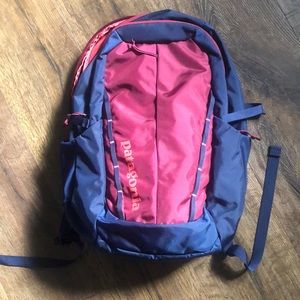 Patagonia Refugio 26L backpack. Navy, burgundy. Like new, used only once!